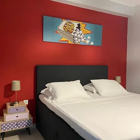 Apartment Connect & *