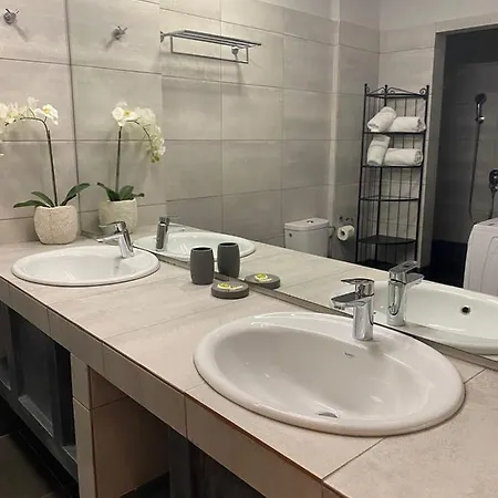 Appartement Connect & *